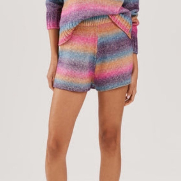 Something Navy Set Sweater & Shorts - Picture 4 of 11